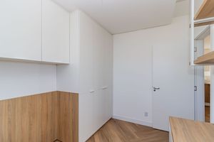 Image 15 - 894888