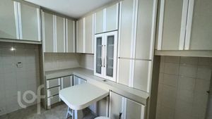 Image 9 - 894890