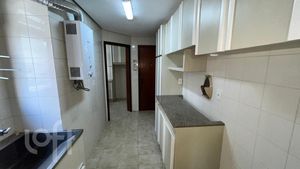Image 15 - 894890