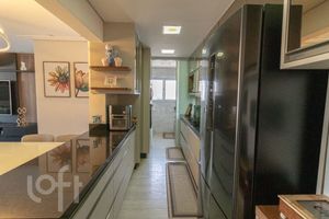 Image 13 - 894894