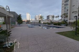 Image 29 - 894894