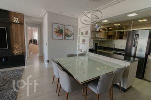 Image 11 - 894894