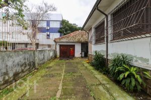 Image 1 - 894917