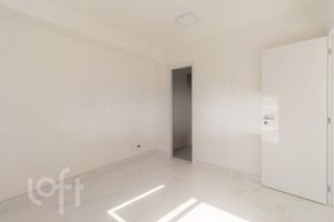 Image 9 - 894967