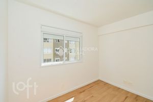 Image 9 - 894969