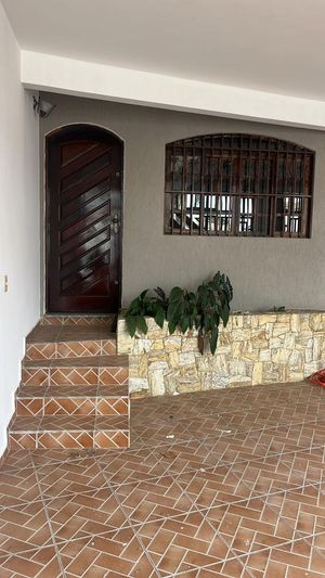 Image 22 - 894973