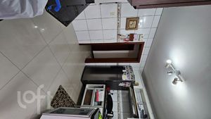 Image 12 - 894974