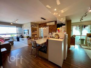 Image 1 - 894978