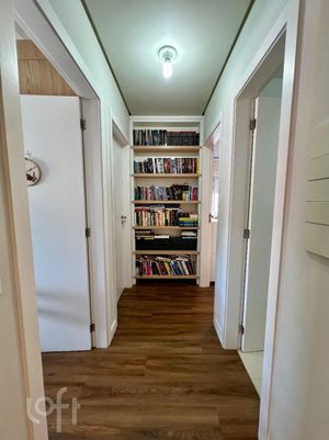 Image 8 - 894978