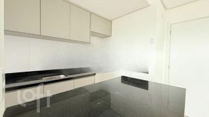 Image 8 - 894982