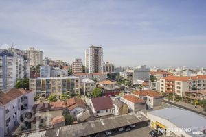 Image 31 - 894988