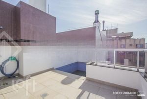 Image 9 - 894988