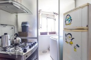 Image 9 - 894992