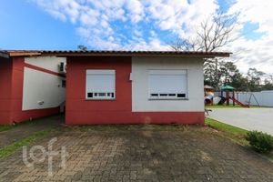 Image 8 - 894993