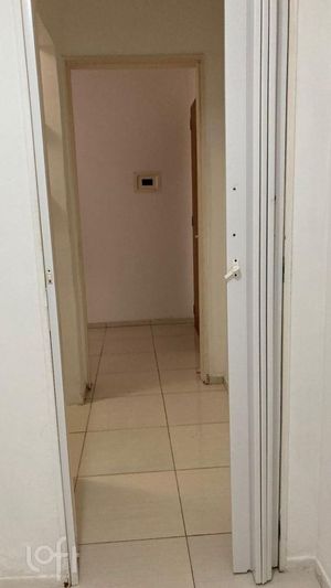 Image 13 - 894997