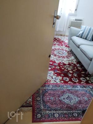 Image 2 - 894998