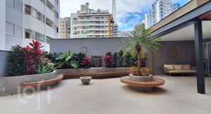 Image 57 - 895003