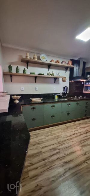Image 15 - 895003