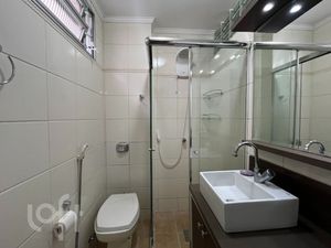 Image 12 - 895006