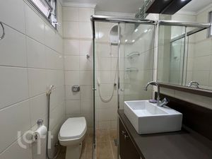 Image 13 - 895006