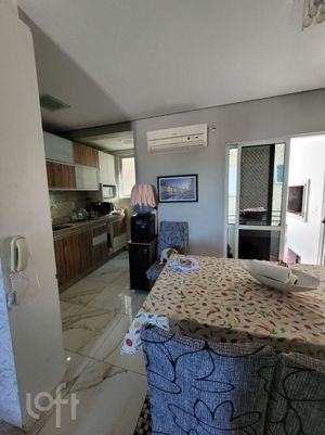 Image 2 - 895008