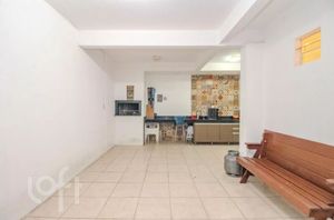 Image 30 - 895011