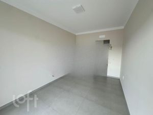 Image 22 - 895015