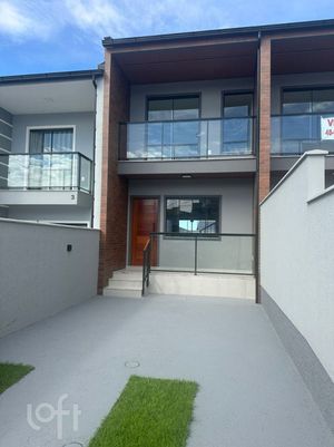 Image 25 - 895015