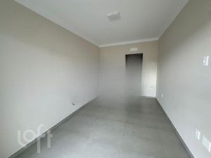 Image 23 - 895015