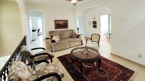 Image 9 - 895016
