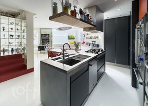 Image 9 - 895065