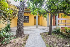 Image 2 - 895071
