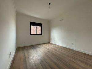 Image 13 - 895088