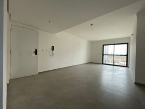 Image 2 - 895103