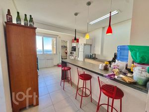 Image 9 - 895108
