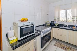 Image 31 - 895141