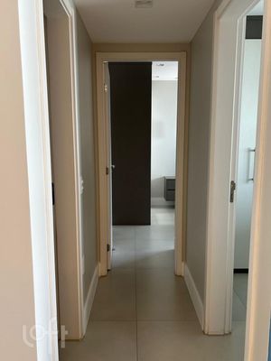 Image 14 - 895144