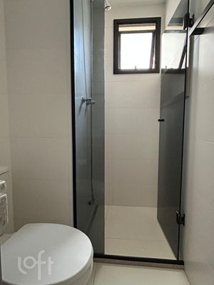 Image 18 - 895144