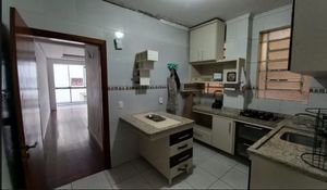 Image 2 - 895147