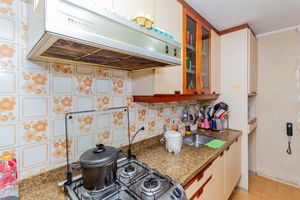 Image 17 - 895148