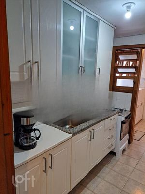 Image 9 - 895166