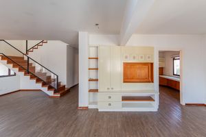 Image 8 - 895168