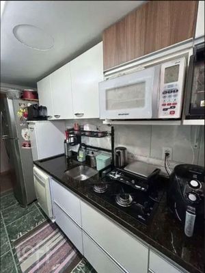 Image 1 - 895177