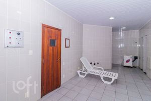 Image 76 - 895183