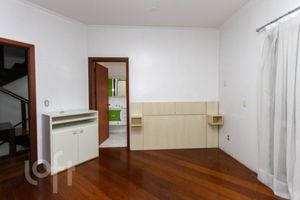Image 34 - 895185