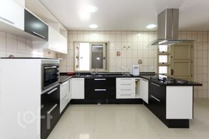 Image 15 - 895185