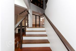 Image 22 - 895185