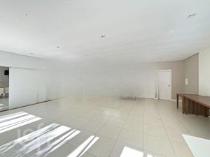 Image 20 - 895186