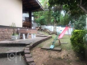 Image 12 - 895187
