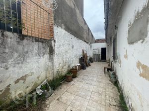 Image 6 - 895192